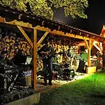 Guest house Kaminek 3*