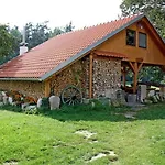 Kaminek 3*