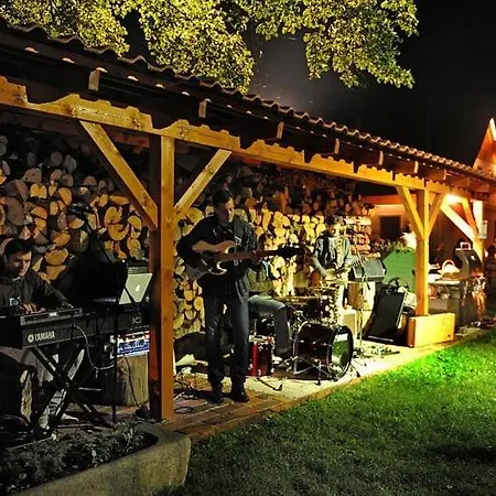 Penzion Kaminek 3*