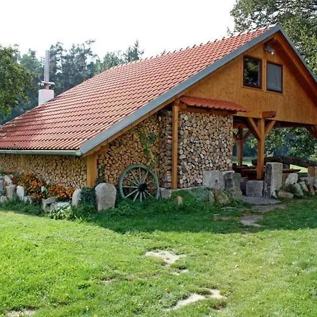Kaminek 3*