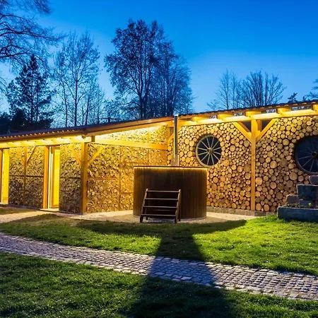 Kaminek Nove Hrady (Ceske Budejovice)